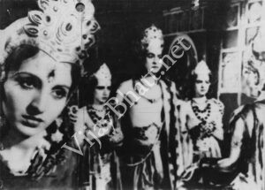 Shobhana Samarth and Prem Adib as Sita and Ram in Ram Rajya